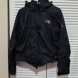 THE NORTH FACE HOODED WINDBREAKER